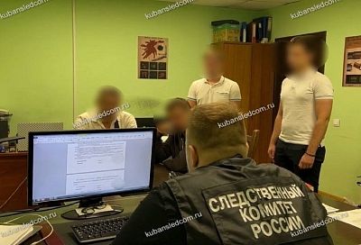 Надел медицинскую и выследил. Приезжий зарезал незнакомца на улице в Краснодаре