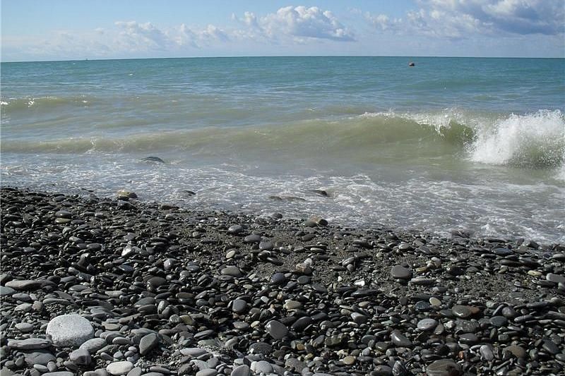 В Черном море под Сочи утонул рыбак. Его тело нашли