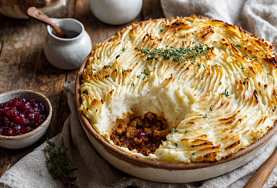 Беру курицу и картошку, запекаю пастуший пирог: простой и очень вкусный ужин на каждый день от шеф-повара