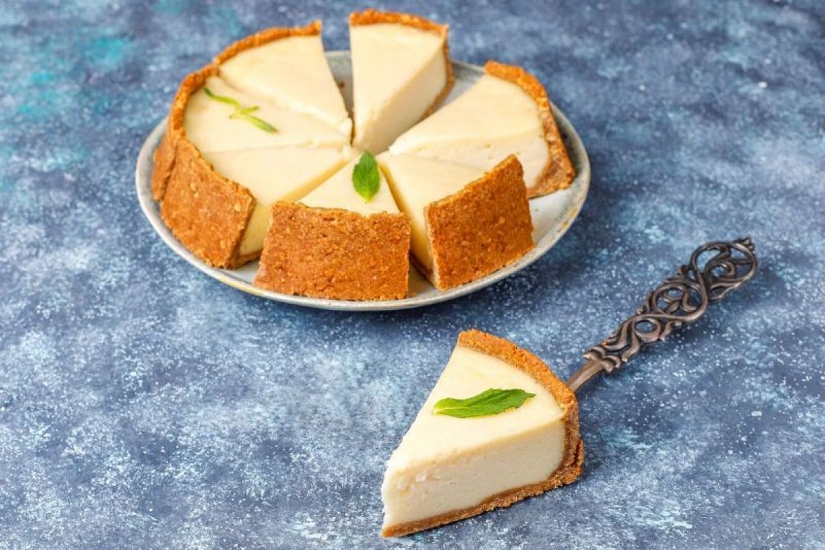 Чизкейк без выпечки! Печенье вместо теста и желе - нежный творожный десерт с первого раза