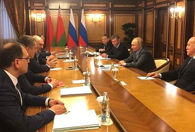 Владимир Путин и Александр Лукашенко встретятся сегодня в Сочи