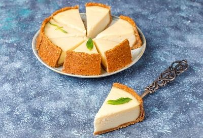 Чизкейк без выпечки! Печенье вместо теста и желе - нежный творожный десерт с первого раза
