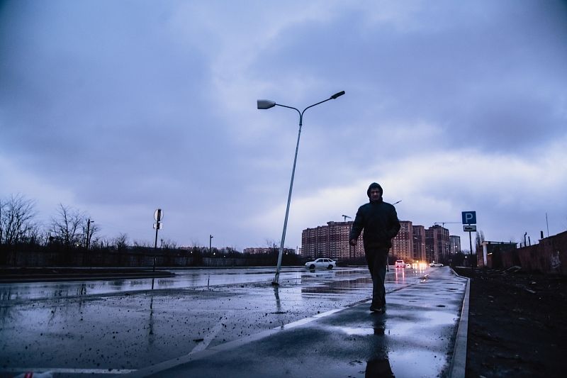 Штормовое предупреждение: ливень с градом и шквалистым ветром обрушатся на Кубань