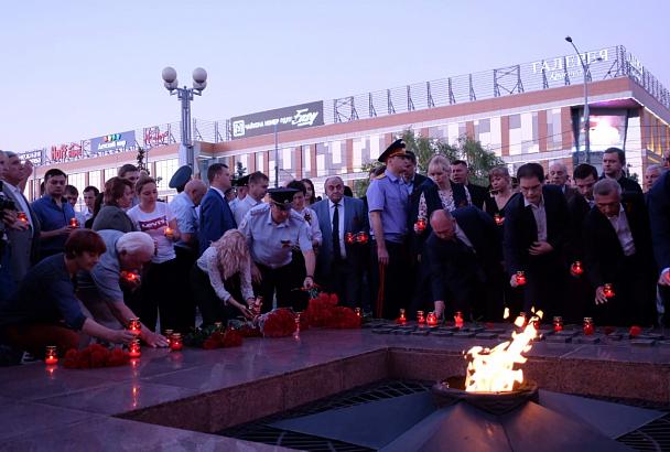 В акции «Свеча памяти» в Краснодаре приняли участие более 14 тысяч человек