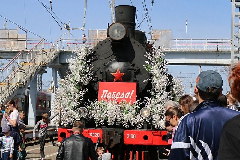 Ретро-поезд «Победа» прибыл в Новороссийск
