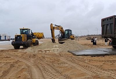На отсыпку пляжа в Анапе чистым песком потребуется до трех недель