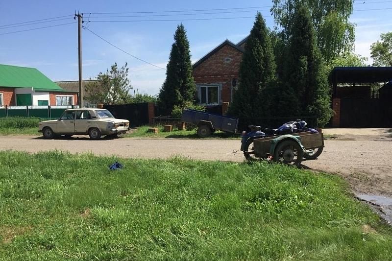 В Краснодарском крае пьяного мотоциклиста без прав госпитализировали после ДТП