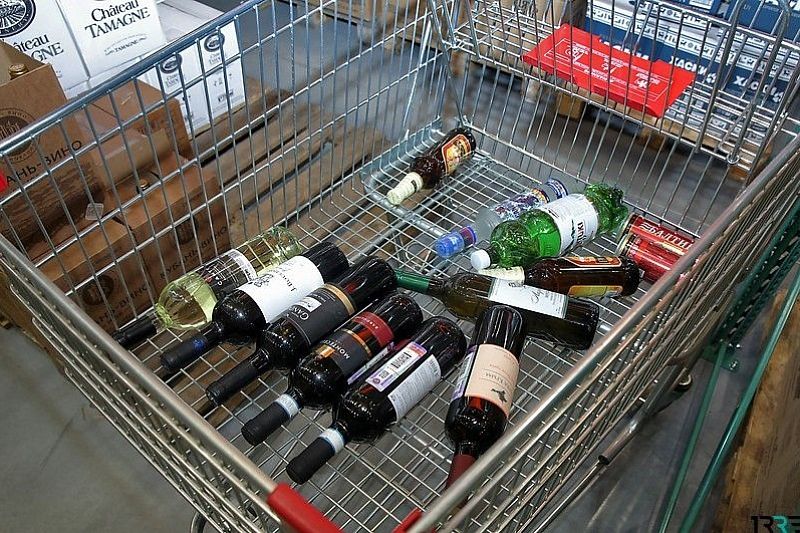 Вино с восьми утра: в Краснодарском крае увеличат время торговли алкоголем