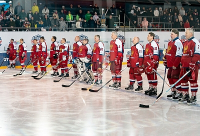 Благотворительный хоккейный матч в Сочи соберет лучших хоккеистов России