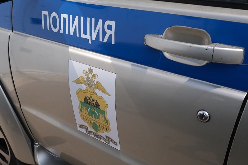 Двое мужчин избили в Краснодаре водителя маршрутки, их разыскивает полиция