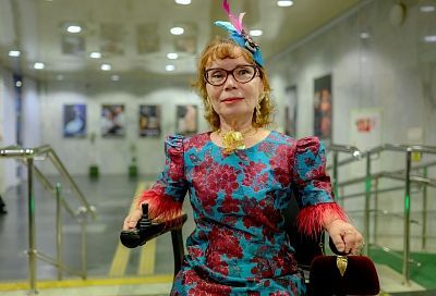 Мальвина выходит в свет