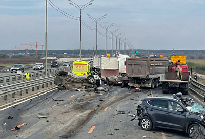 Уголовное дело возбуждено в отношении водителя из Краснодарского края за массовое ДТП с погибшей семьей