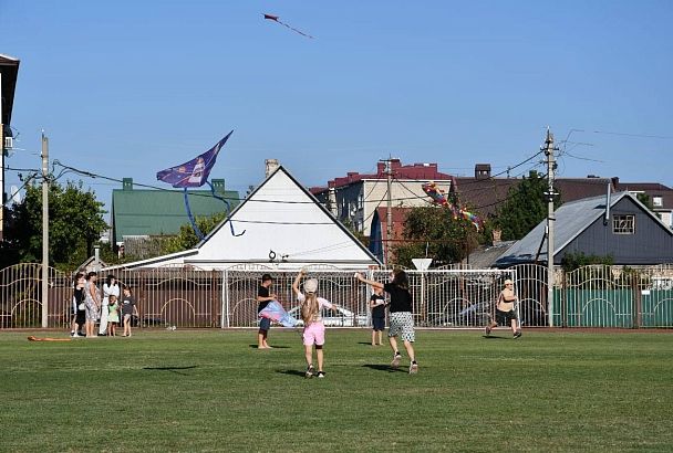 Фестиваль воздушных змеев прошел в Горячем Ключе