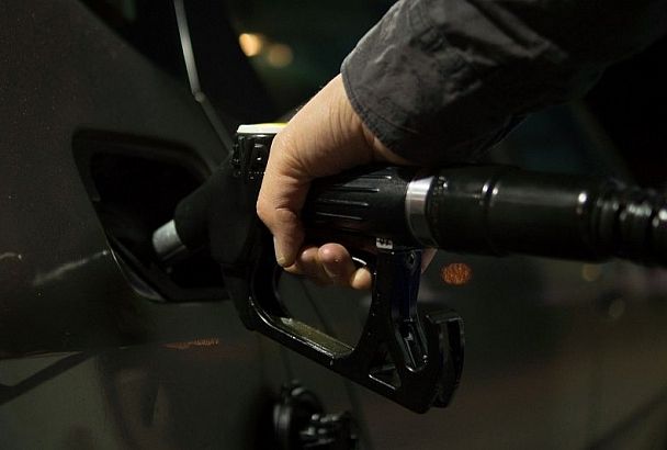 Россия заняла второе место по дешевизне бензина среди стран Европы