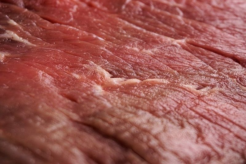 Более 1,5 тонны зараженной говядины и фарша изъято у поставщика школьного питания в Сочи