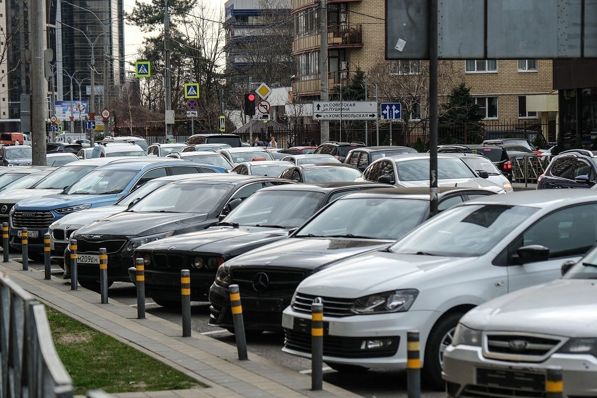 Краснодарский край вошел в топ-3 регионов по количеству легковых автомобилей