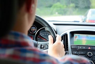 Российские автолюбители могут попасть на штрафы в размере до 400 тысяч рублей