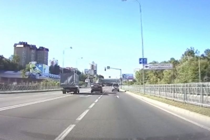 В Сочи полиция нашла водителя «Газели», выехавшего на встречную полосу