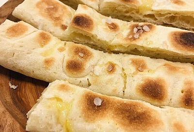 Три быстрых и вкусных блюда из лаваша: идеально подходят для завтрака, ужина или праздничного стола