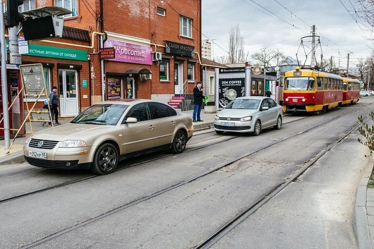 В Краснодаре общественный транспорт возобновил работу в режиме полного дня