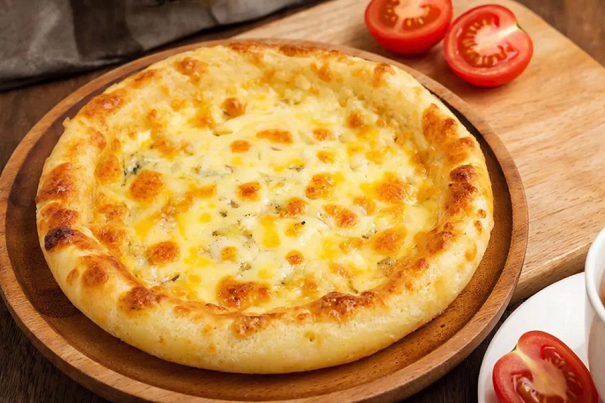 Сырная лепешка на завтрак: быстро, просто, вкусно, питательно и красиво