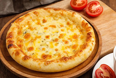 Сырная лепешка на завтрак: быстро, просто, вкусно, питательно и красиво