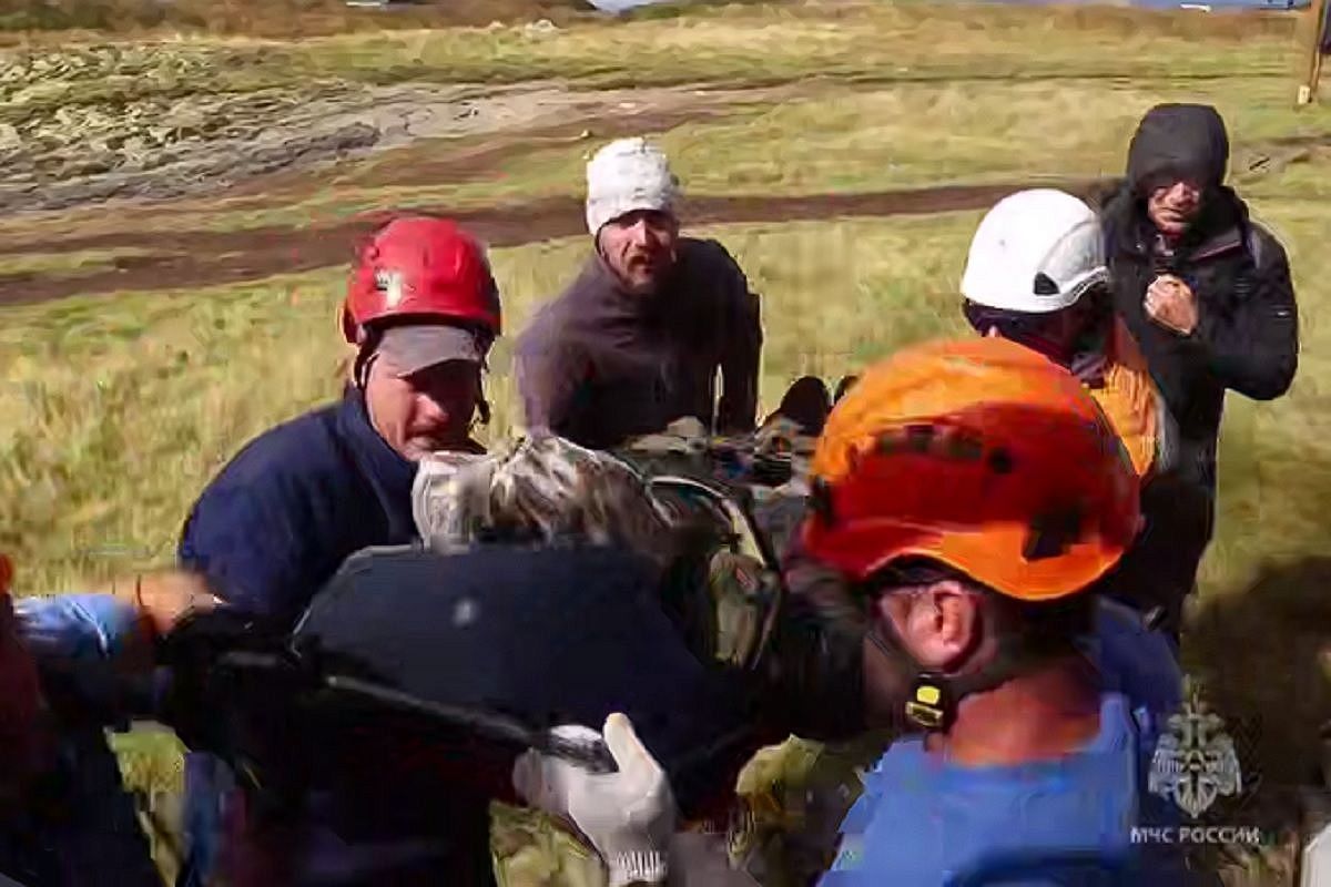 Туристку эвакуировали на вертолете с высоты более 2 тыс. метров в горах Сочи