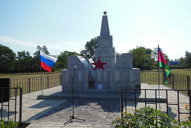Памятник красноармейцам и матросу-партизану реконструировали в Белореченском районе