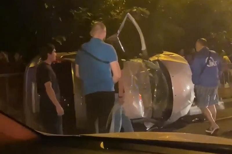 В ДТП с двумя легковушками в Сочи пострадали 7 человек
