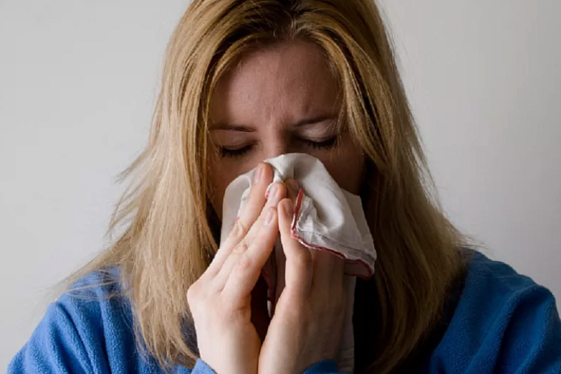 В Минздраве РФ рассказали, что делать при выраженных симптомах ОРВИ и гриппа