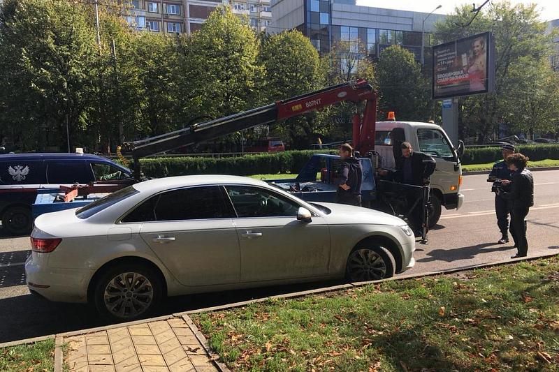 В Краснодаре с новых выделенных полос для общественного транспорта эвакуировали более 130 машин