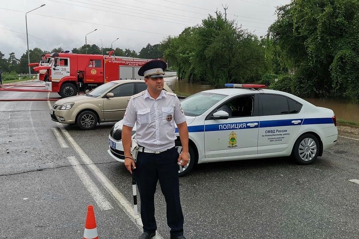 Движение на подтопленном участке трассы Новороссийск – Керчь под Анапой восстановлено