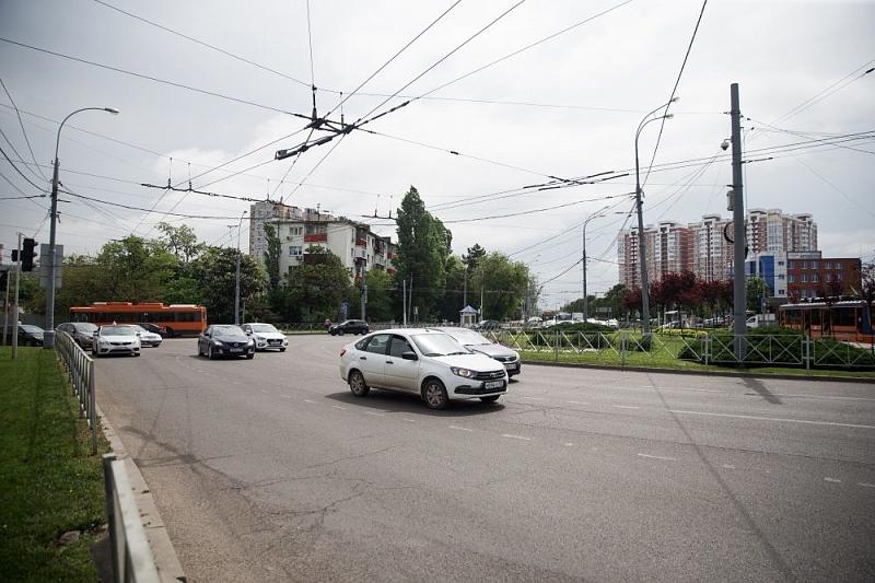 В Краснодаре на перекрестке улиц Старокубанской и Ставропольской на ночь отключат светофоры