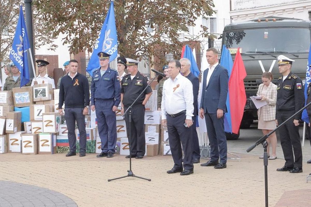 Более 10 тонн гуманитарного груза передало армянское национальное общество «Луйс» военнослужащим российской армии