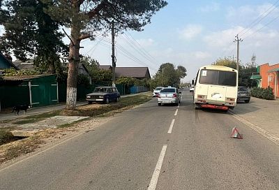 В Краснодарском крае автобус сбил возвращавшуюся из школы 11-летнюю девочку 