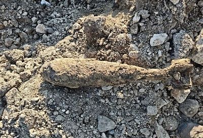 В хуторе под Анапой рабочие наткнулись на 120-мм минометную мину времен войны