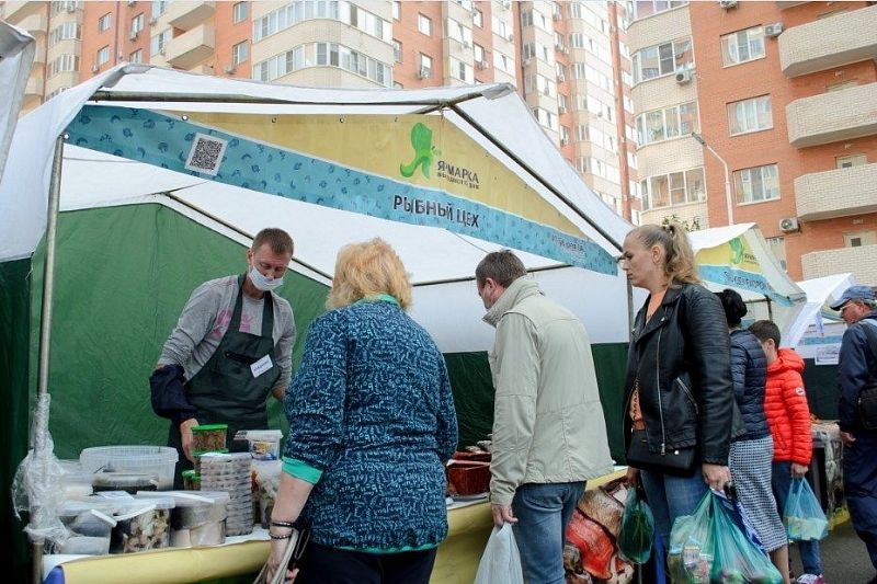 17 ярмарок выходного дня открылись в субботу в Краснодаре 