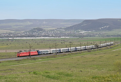 Опубликован список поездов, задержанных в пути из-за перекрытия Крымского моста
