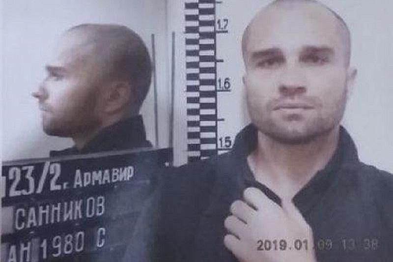 В Краснодарском крае задержан сбежавший из-под конвоя особо опасный преступник Антон Санников