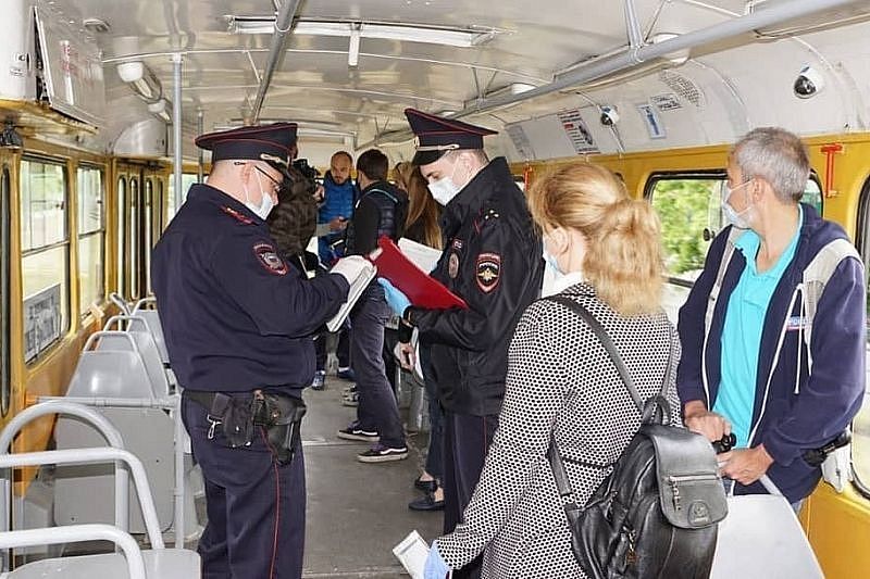 В общественный транспорт перестанут пускать пассажиров без масок