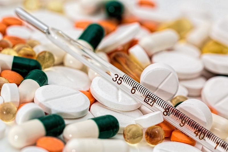 Доктор Мясников назвал лекарство, которое нужно убрать из домашней аптечки
