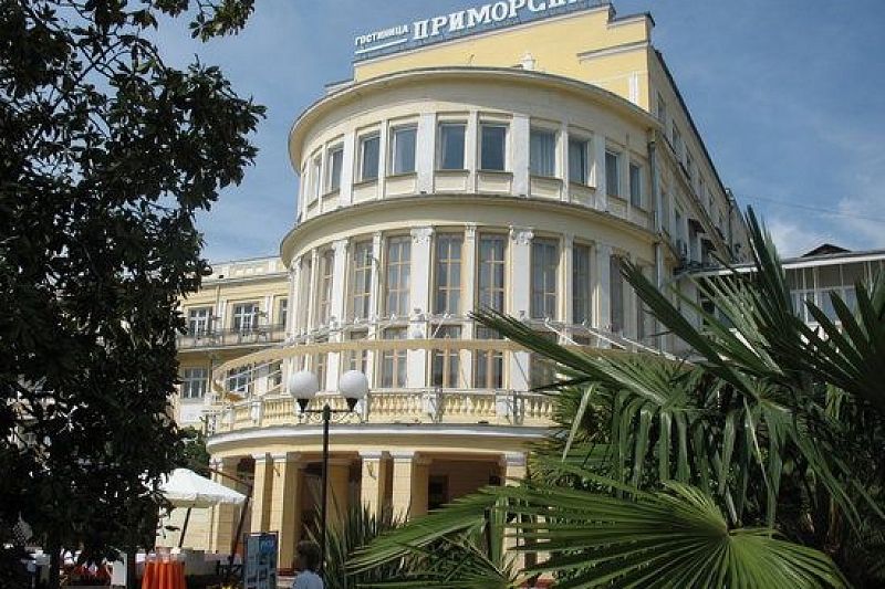 Владельцем гостиницы «Приморская» стала компания миллиардера Андрея Молчанова