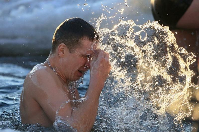 В крещенских купаниях участвовали более 2,4 млн россиян