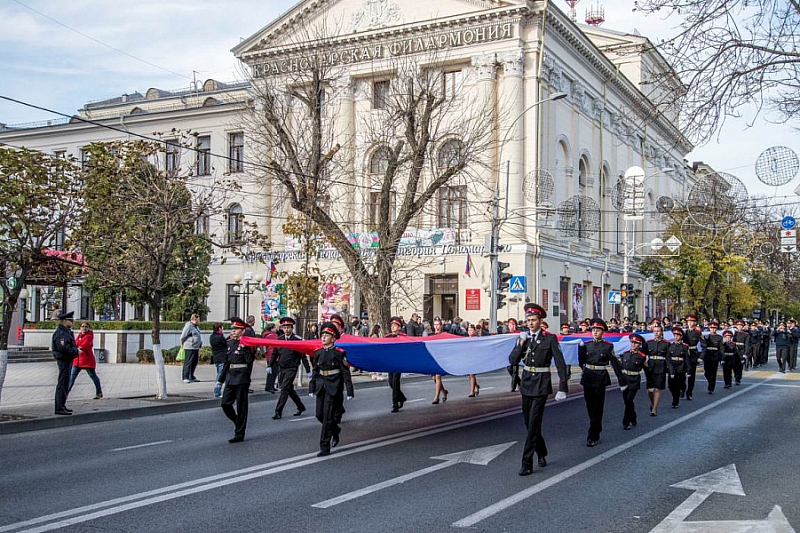 Большинство россиян считает важным отмечать День народного единства