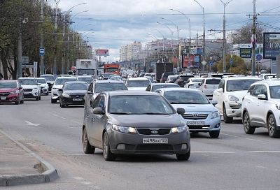 «Просто бесят!». Опрос показал, как автолюбители Краснодарского края относятся к ночным гонщикам