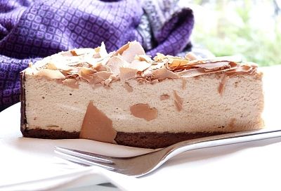 Даже печку не включаю, а только миксер: готовлю за полчаса тающий во рту торт «Птичье молоко» без выпечки 