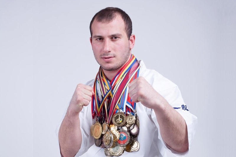 Чемпион мира по каратэ Гига Шаматава проведет открытую тренировку в Краснодаре