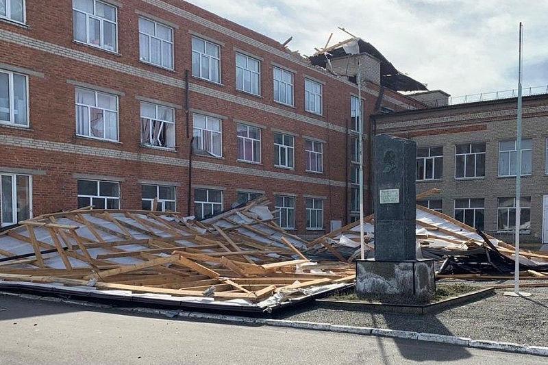 В Краснодарском крае прокуратура начала проверку после обрушения крыши школы из-за ветра