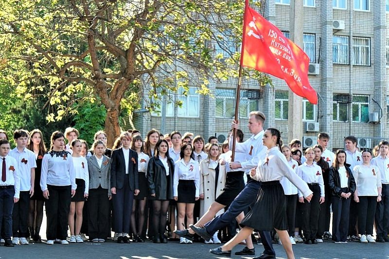 В школах Краснодарского края прошли линейки в честь 78-летия со Дня Победы в Великой Отечественной войне