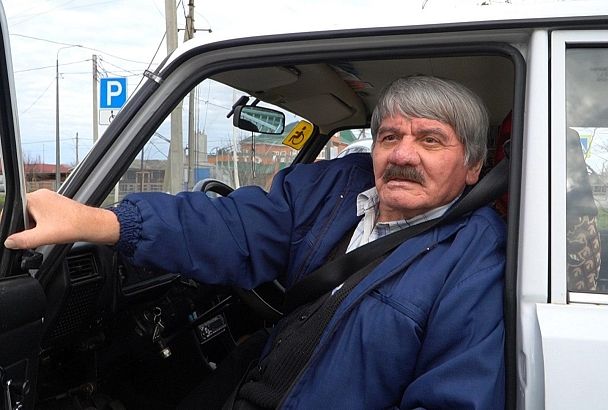 По поручению губернатора Кубани с «Прямой линии» жителю Курганинска помогли подготовить автомобиль к зиме